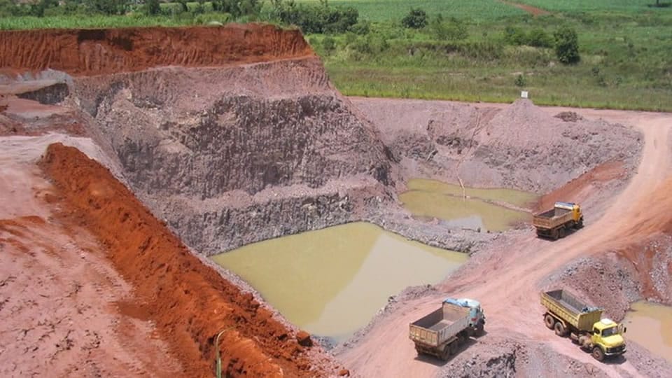 Requerimento-de-Lavra-Plano-de-Aproveitamento-Econômico