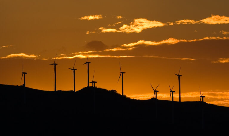 eolica-768x457 Alumínio e sua importância para a Transição Energética